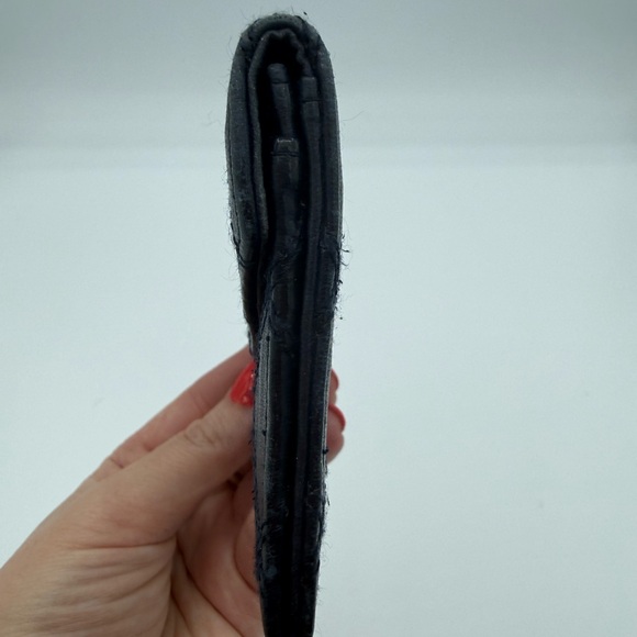 Chanel Navy Quilted Wallet - Picture 2 of 7